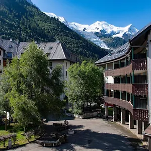 Apartment With Mountain View At The Foot Of Slopes, Chamonix
